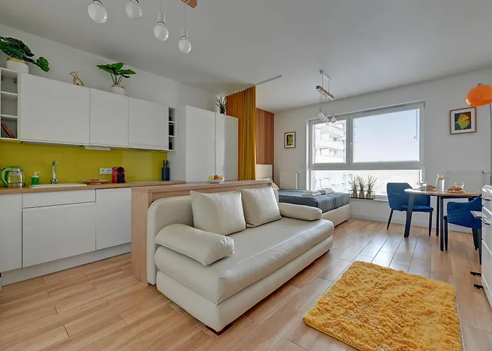 Triapart Walowa Harbor *